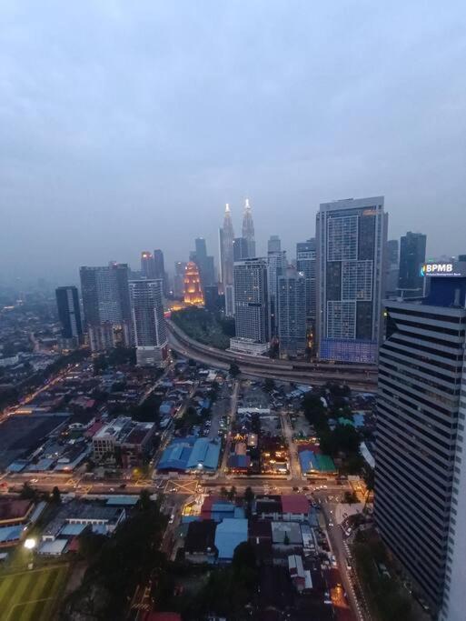Apartmán Cl 27A Insta Klcc View & Infinity Pool View Kuala Lumpur Exteriér fotografie