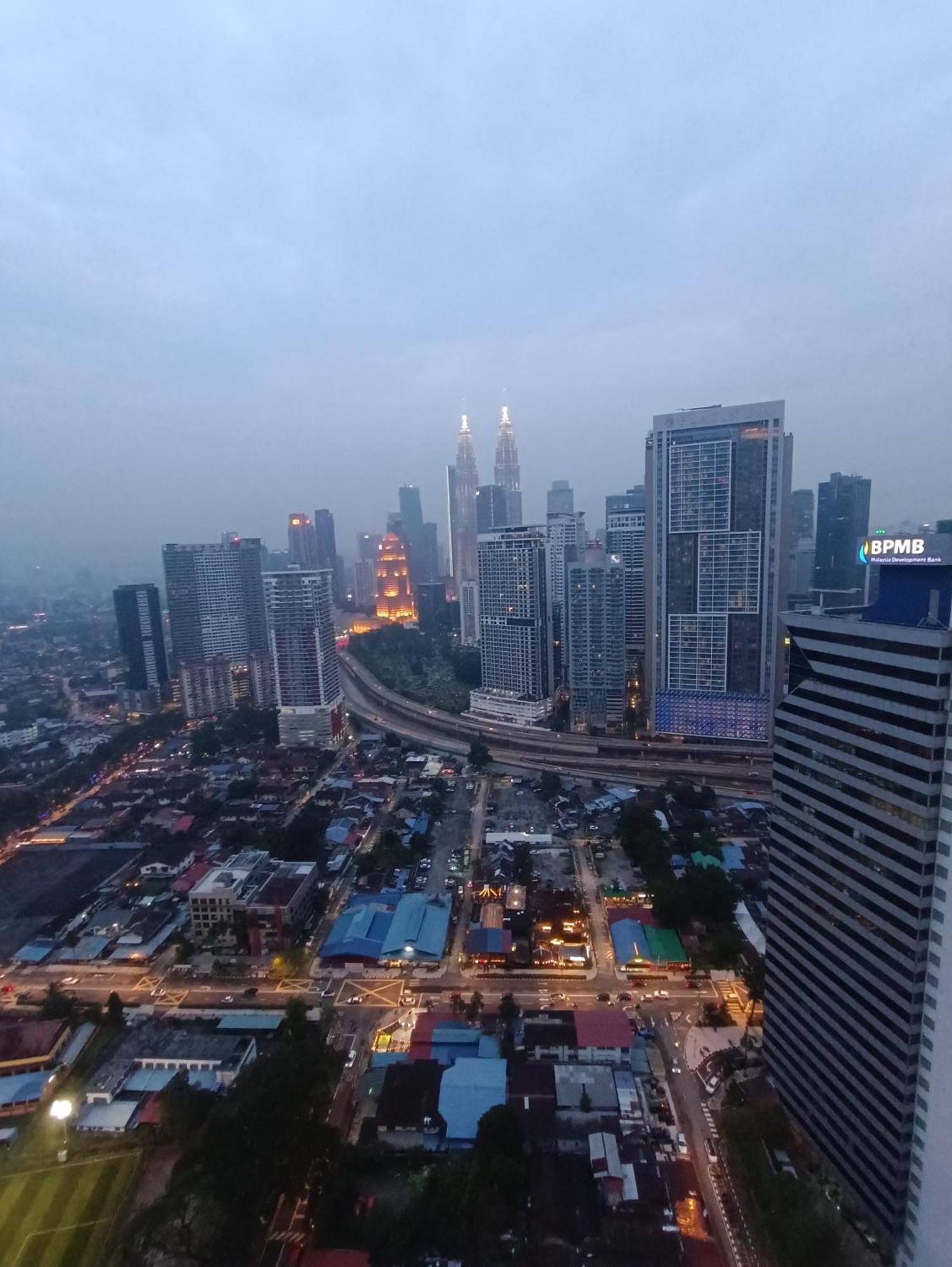 Apartmán Cl 27A Insta Klcc View & Infinity Pool View Kuala Lumpur Exteriér fotografie